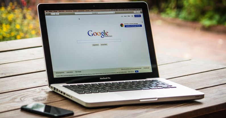 Web SEO - Google Search Engine on Macbook Pro